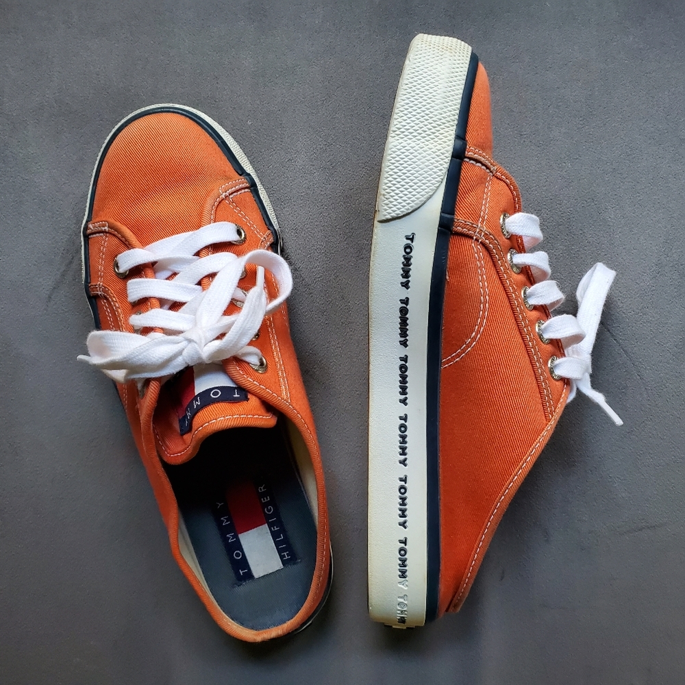 Tommy Hilfiger 90's Slip On Sneakers size 7.5